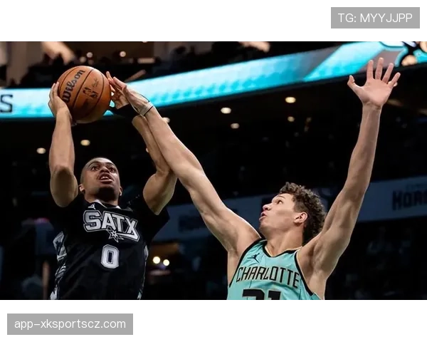 凯尔登·约翰逊突破效率提升显著 拉开与以往得分结构差距